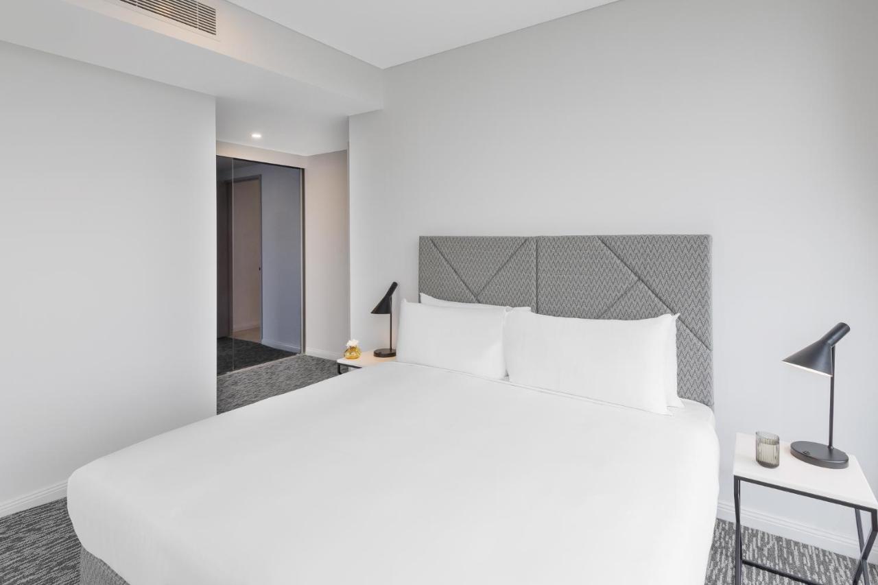 Meriton Suites George Street, Parramatta Сідней Екстер'єр фото